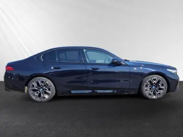 BMW 550e xDrive M Sport P
