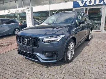 VOLVO XC90 T8  Ultra Dark Recharge Plug-In Hybrid AWD