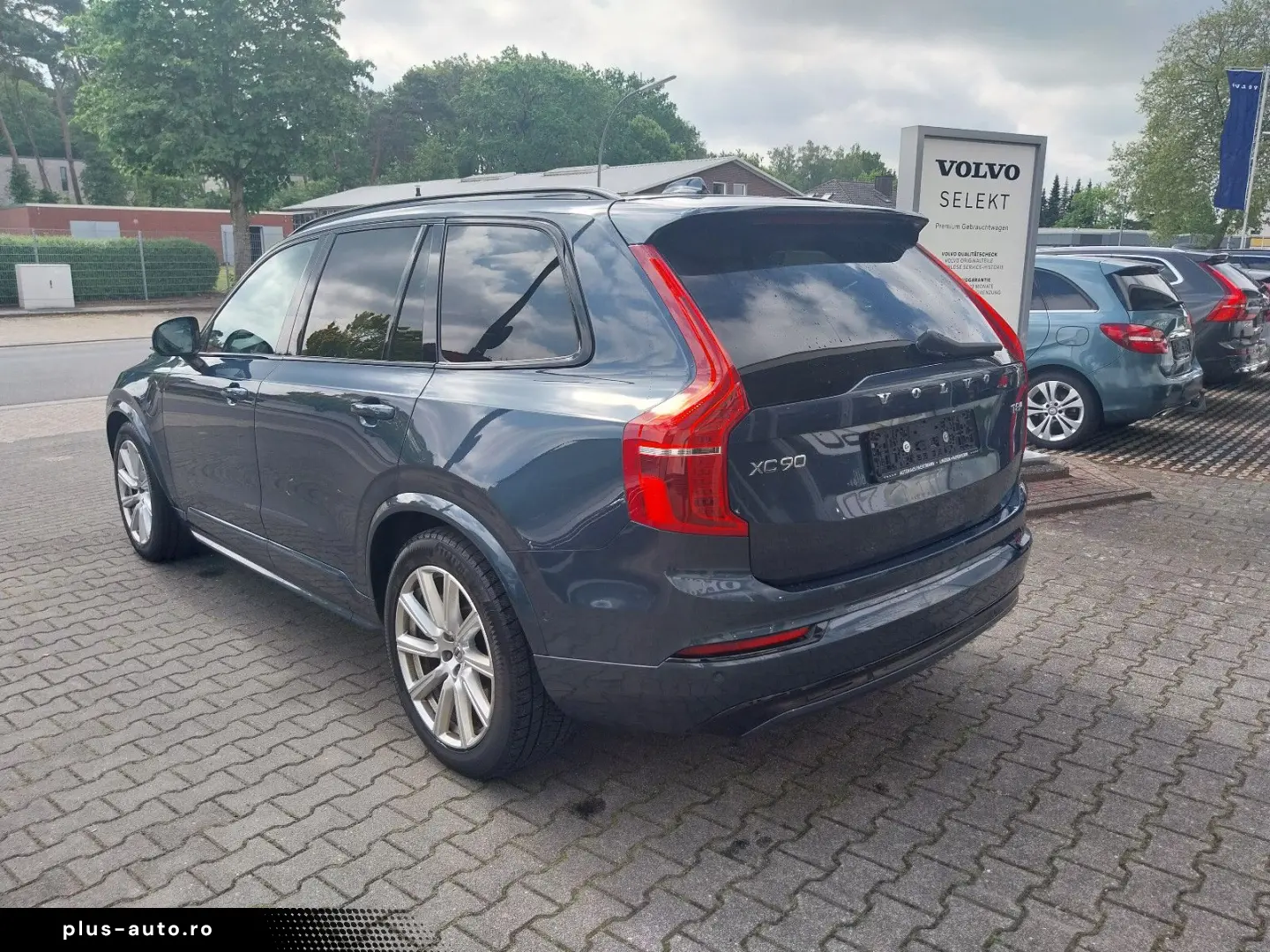 VOLVO XC90 T8  Ultra Dark Recharge Plug-In Hybrid AWD