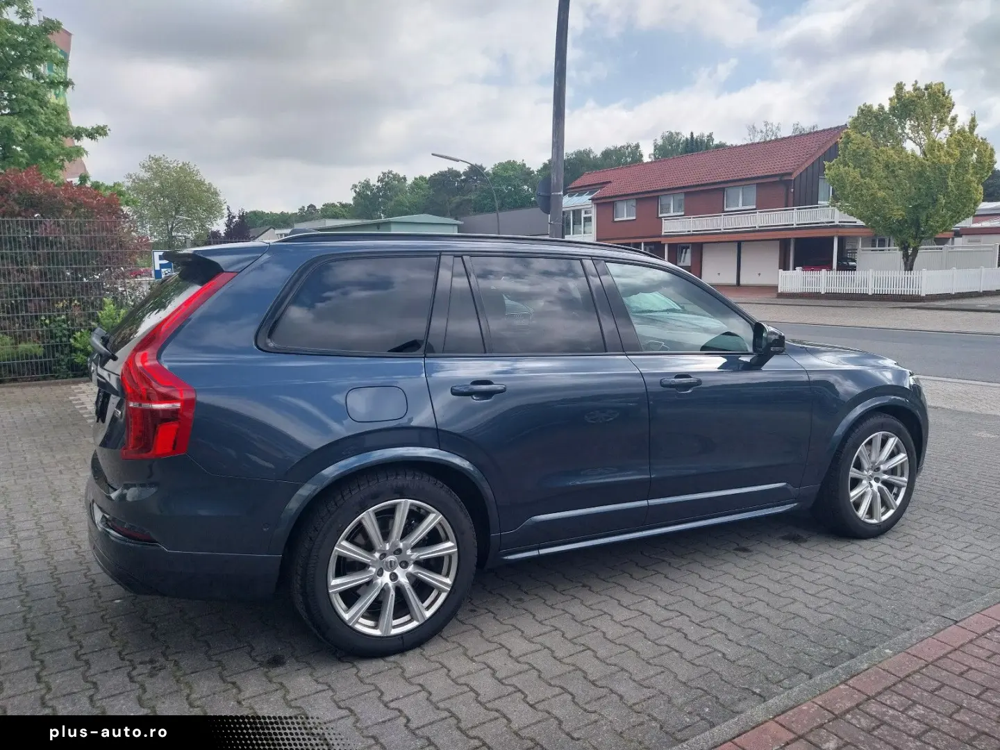 VOLVO XC90 T8  Ultra Dark Recharge Plug-In Hybrid AWD