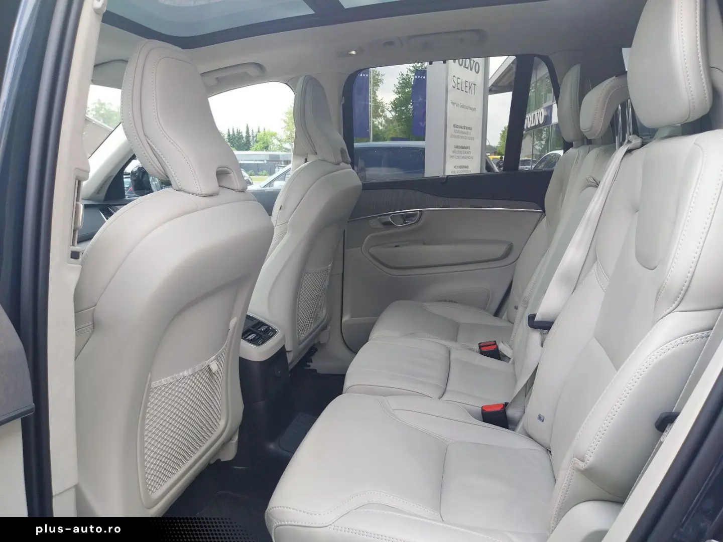 VOLVO XC90 T8  Ultra Dark Recharge Plug-In Hybrid AWD