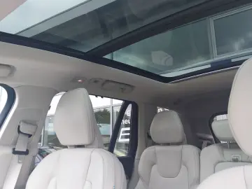 VOLVO XC90 T8  Ultra Dark Recharge Plug-In Hybrid AWD