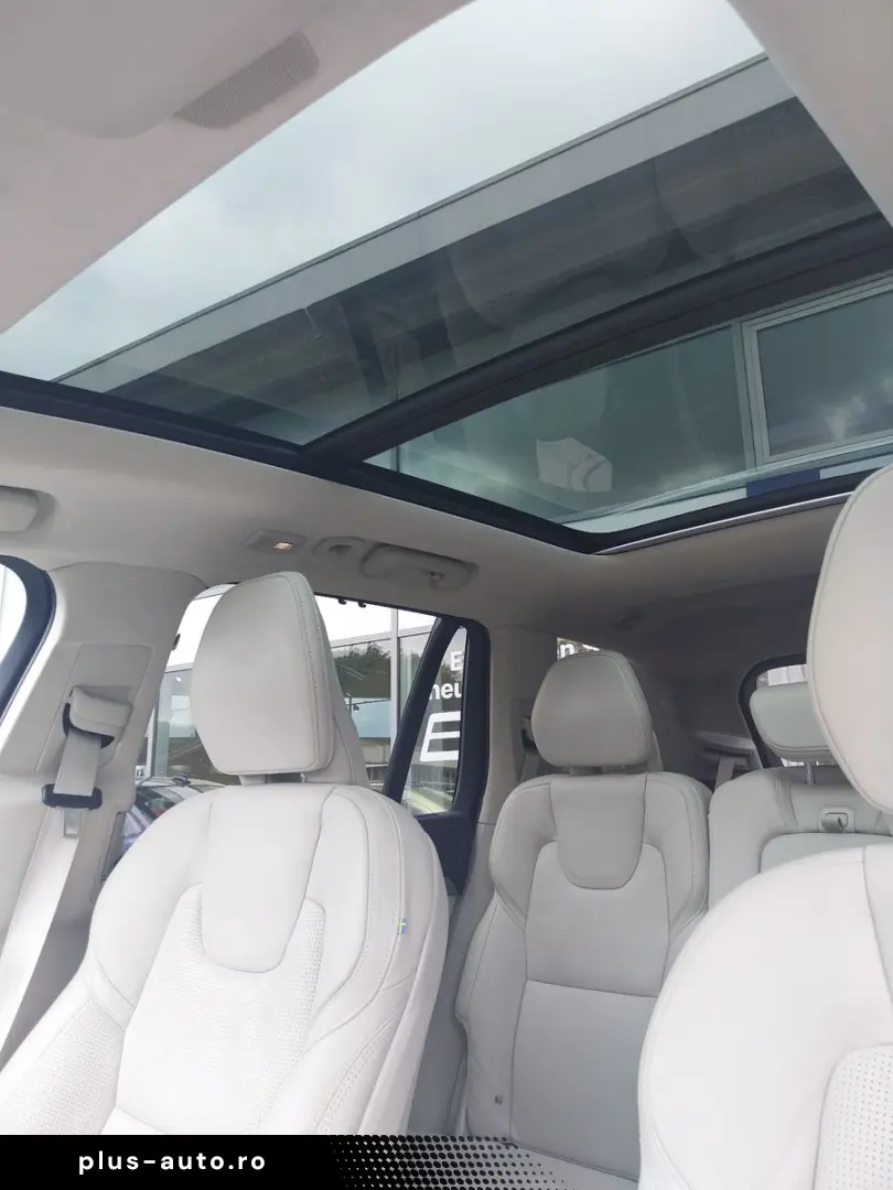 VOLVO XC90 T8  Ultra Dark Recharge Plug-In Hybrid AWD