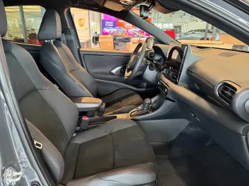 TOYOTA Yaris GR Sport 15 Jahre Relax Garantie