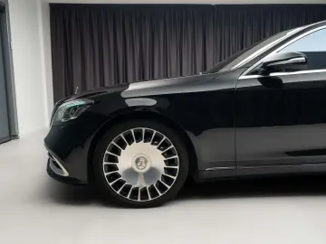 Mercedes-Benz S560 4Matic Maybach