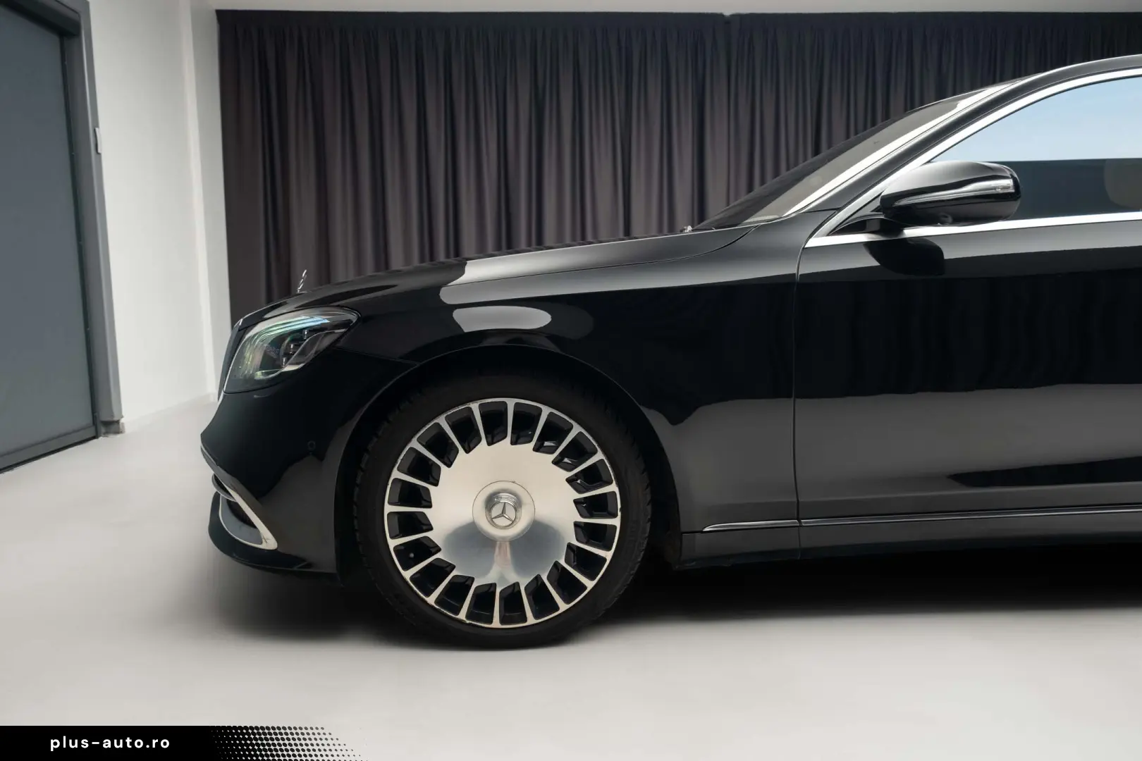 Mercedes-Benz S560 4Matic Maybach