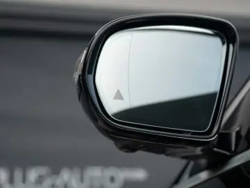 Mercedes-Benz S560 4Matic Maybach