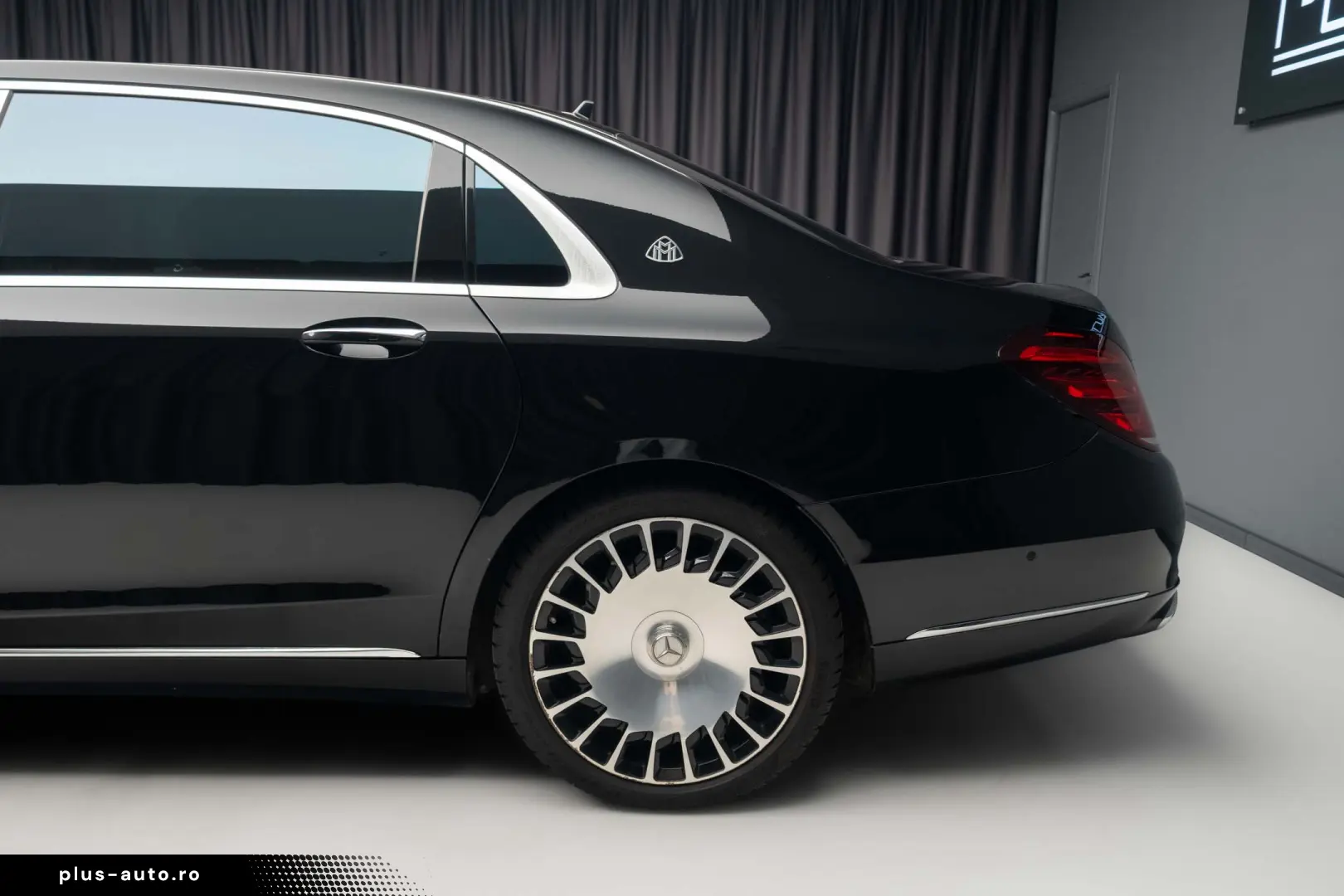 Mercedes-Benz S560 4Matic Maybach