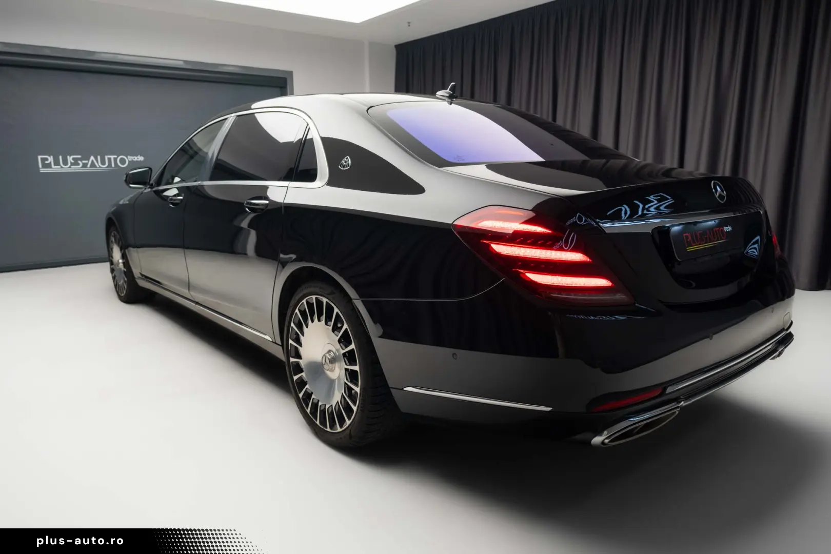 Mercedes-Benz S560 4Matic Maybach