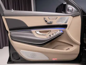 Mercedes-Benz S560 4Matic Maybach