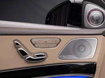 Mercedes-Benz S560 4Matic Maybach