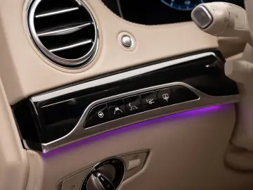 Mercedes-Benz S560 4Matic Maybach