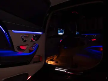 Mercedes-Benz S560 4Matic Maybach