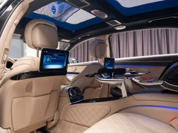 Mercedes-Benz S560 4Matic Maybach