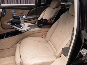 Mercedes-Benz S560 4Matic Maybach
