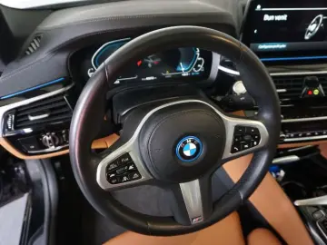 BMW SERIES 5 2.0 530e AT