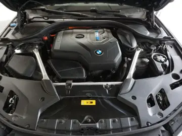 BMW SERIES 5 2.0 530e AT