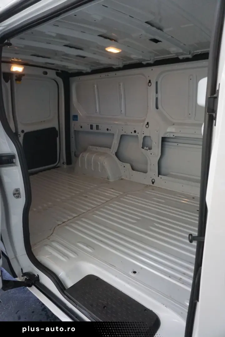 RENAULT TRAFIC 2.0 Blue dCi 110CP L1 Life
