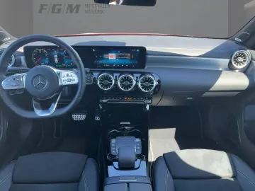MERCEDES-BENZ CLA 250 e AMG Pano Multibeam Memo