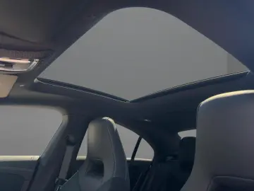 MERCEDES-BENZ CLA 250 e AMG Pano Multibeam Memo