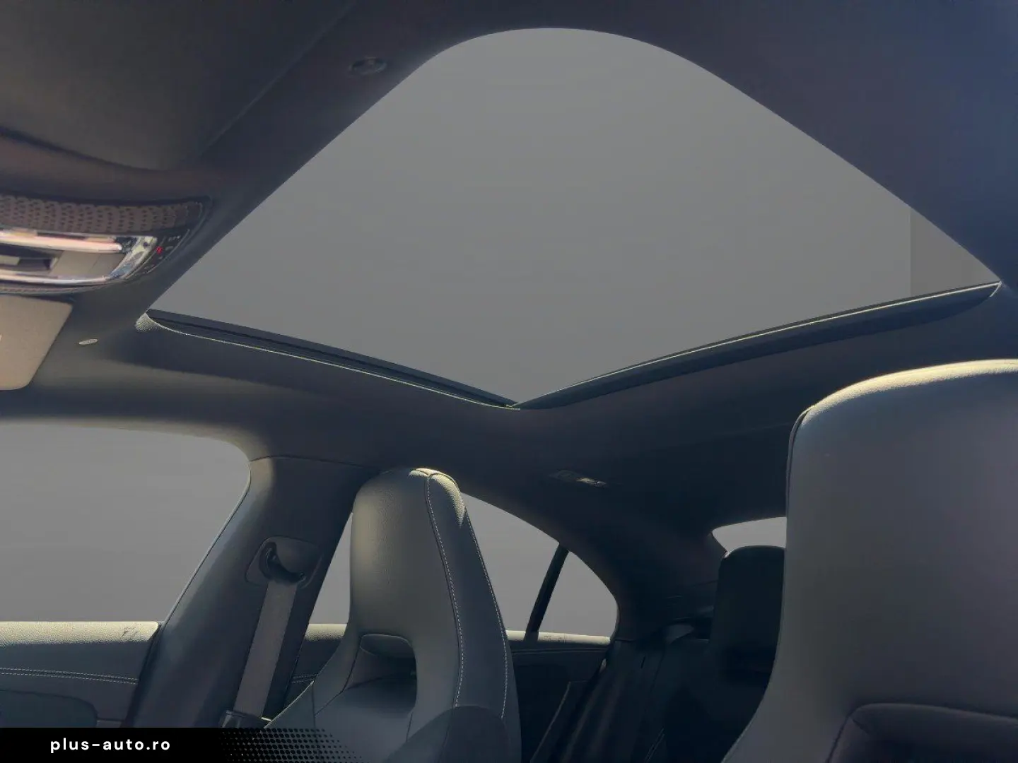 MERCEDES-BENZ CLA 250 e AMG Pano Multibeam Memo
