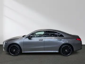 MERCEDES-BENZ CLA 250 e AMG Night Panorama
