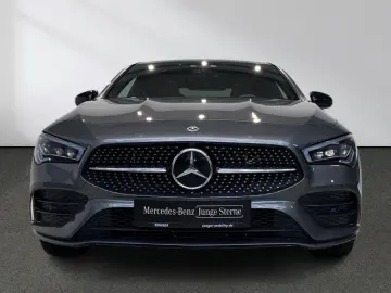MERCEDES-BENZ CLA 250 e AMG Night Panorama