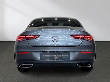 MERCEDES-BENZ CLA 250 e AMG Night Panorama