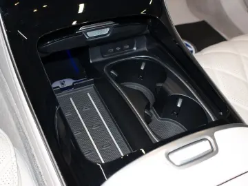 MERCEDES-BENZ S 500L 4Matic AMG Line Chauffeur Execu…