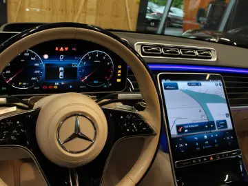 MERCEDES-BENZ S 500L 4Matic AMG Line Chauffeur Execu…