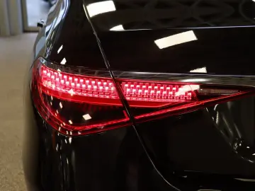 MERCEDES-BENZ S 400d 4M L AMG Exclusiv Chaffeur 3D 4…