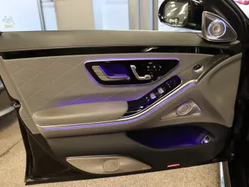 MERCEDES-BENZ S 400d 4M L AMG Exclusiv Chaffeur 3D 4…