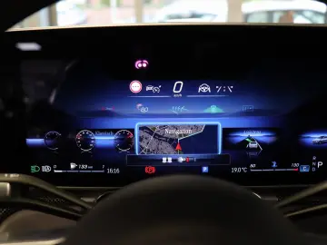 MERCEDES-BENZ S 400d 4M L AMG Exclusiv Chaffeur 3D 4…