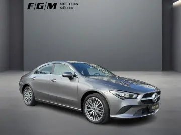 MERCEDES-BENZ CLA 250 e Progressive Navi Pano LED R-Kam