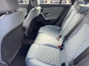 MERCEDES-BENZ CLA 250 e Progressive Navi Pano LED R-Kam