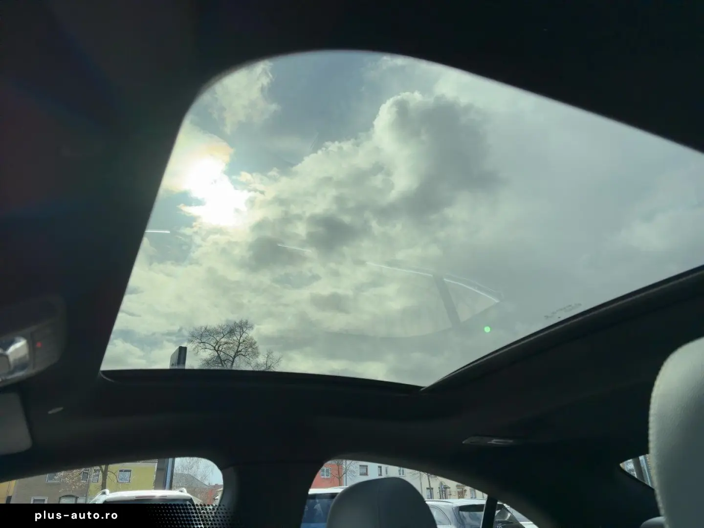 MERCEDES-BENZ CLA 250 e Progressive Navi Pano LED R-Kam