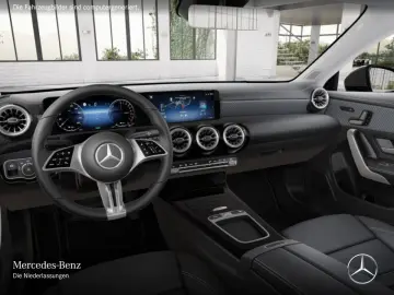 MERCEDES-BENZ CLA 250e Cp Prog Night Pano LED AHK