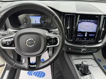 VOLVO XC60 R Design LED KAMERA LEDER MEMORY SPURASSIST