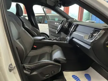 VOLVO XC60 R Design LED KAMERA LEDER MEMORY SPURASSIST