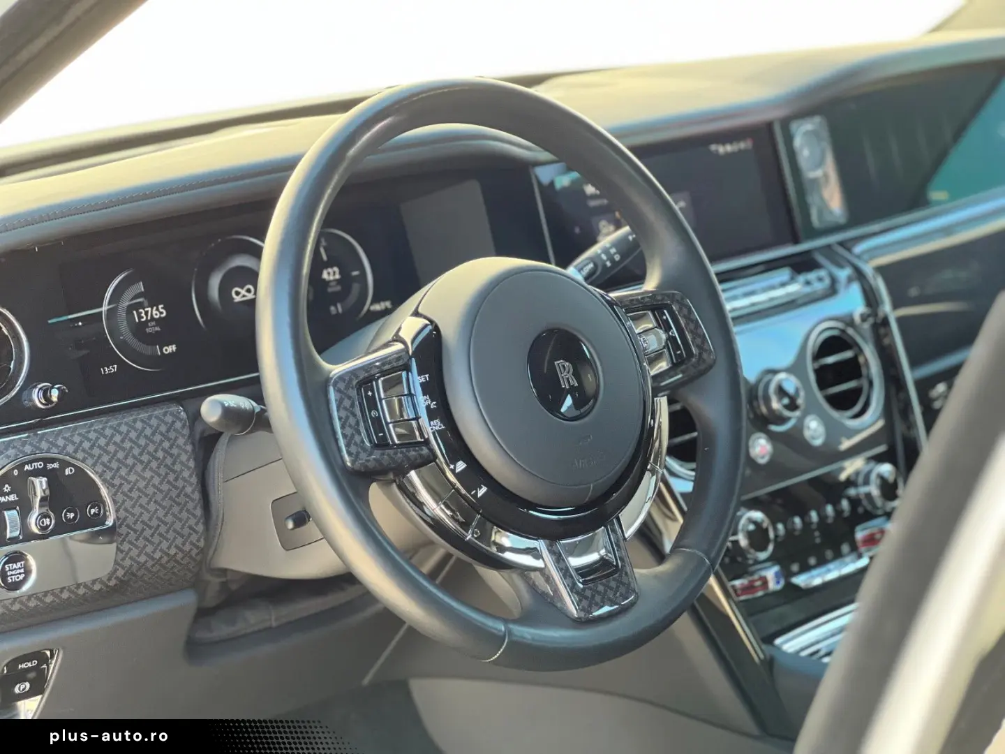 ROLLS-ROYCE Cullinan 2024 — imagine 16