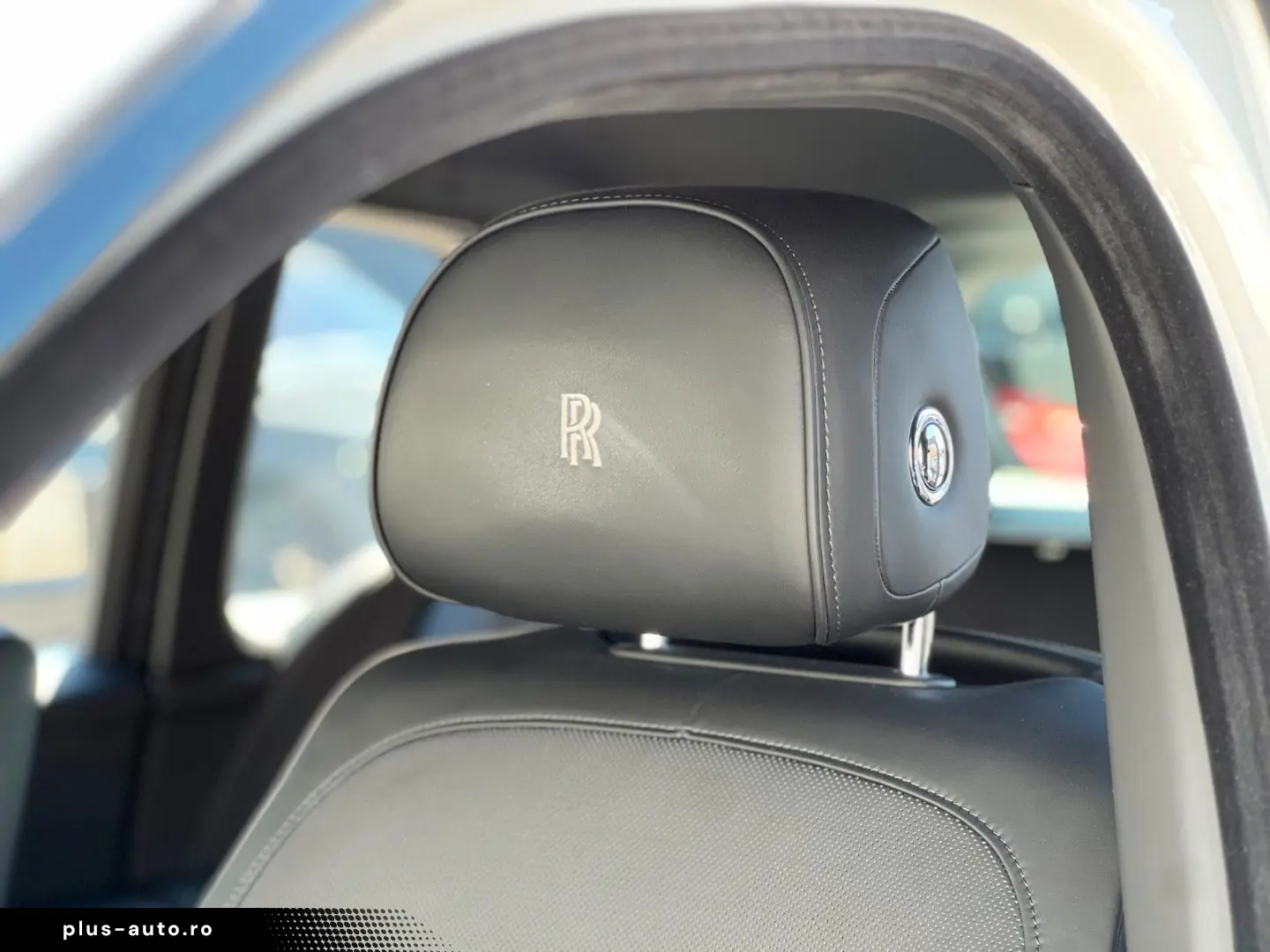 ROLLS-ROYCE Cullinan 2024 — imagine 18