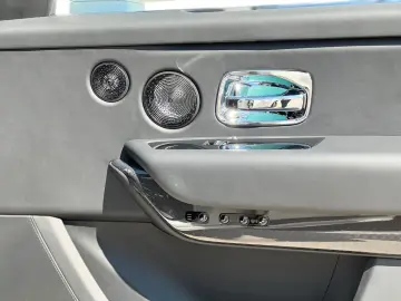 ROLLS ROYCE Cullinan Black Badge Série II