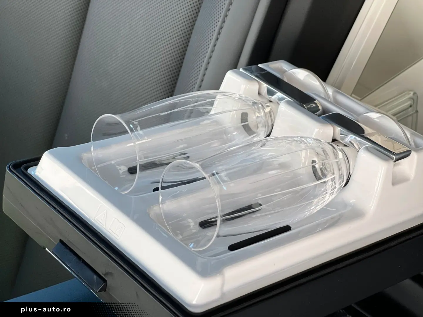 ROLLS-ROYCE Cullinan 2024 — imagine 27