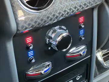 ROLLS ROYCE Cullinan Black Badge Série II