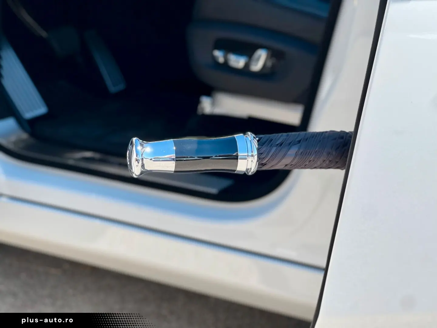 ROLLS-ROYCE Cullinan 2024 — imagine 29