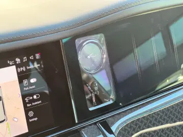 ROLLS ROYCE Cullinan Black Badge Série II