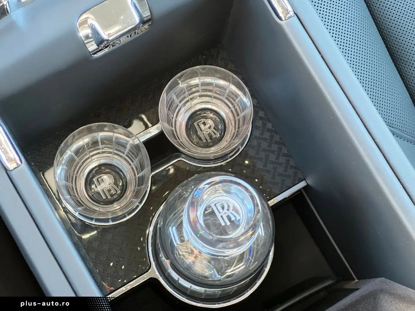 ROLLS-ROYCE Cullinan 2024 — imagine 31