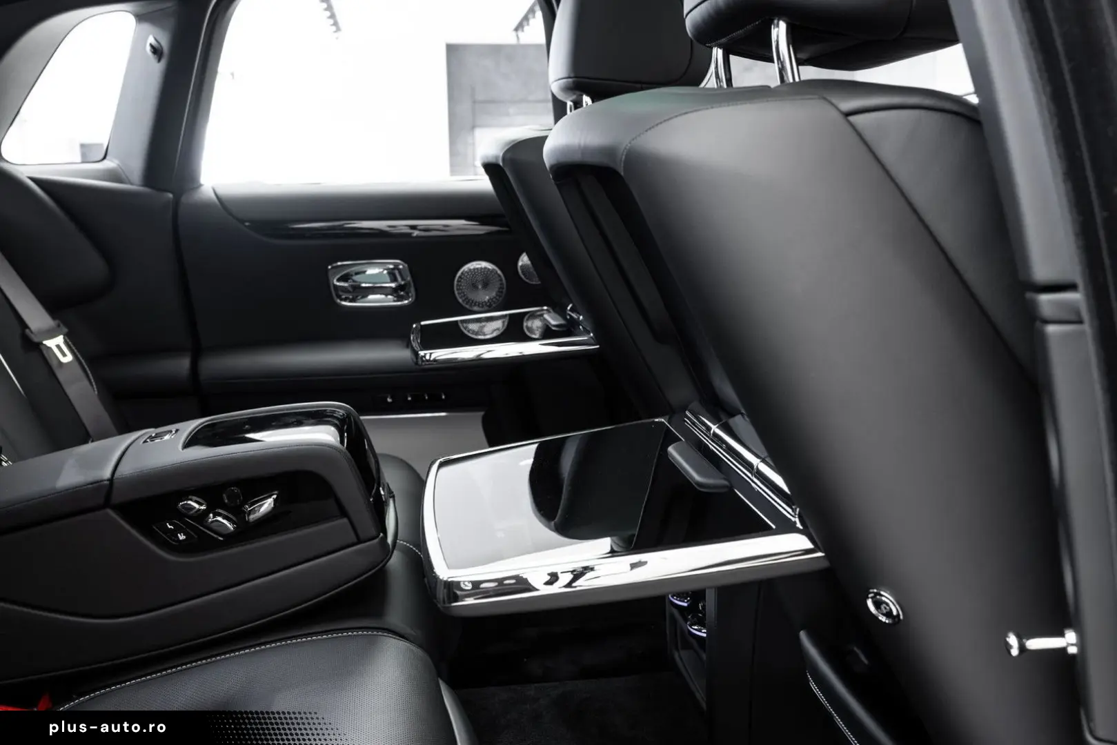 ROLLS ROYCE Ghost 2 year service & warranty