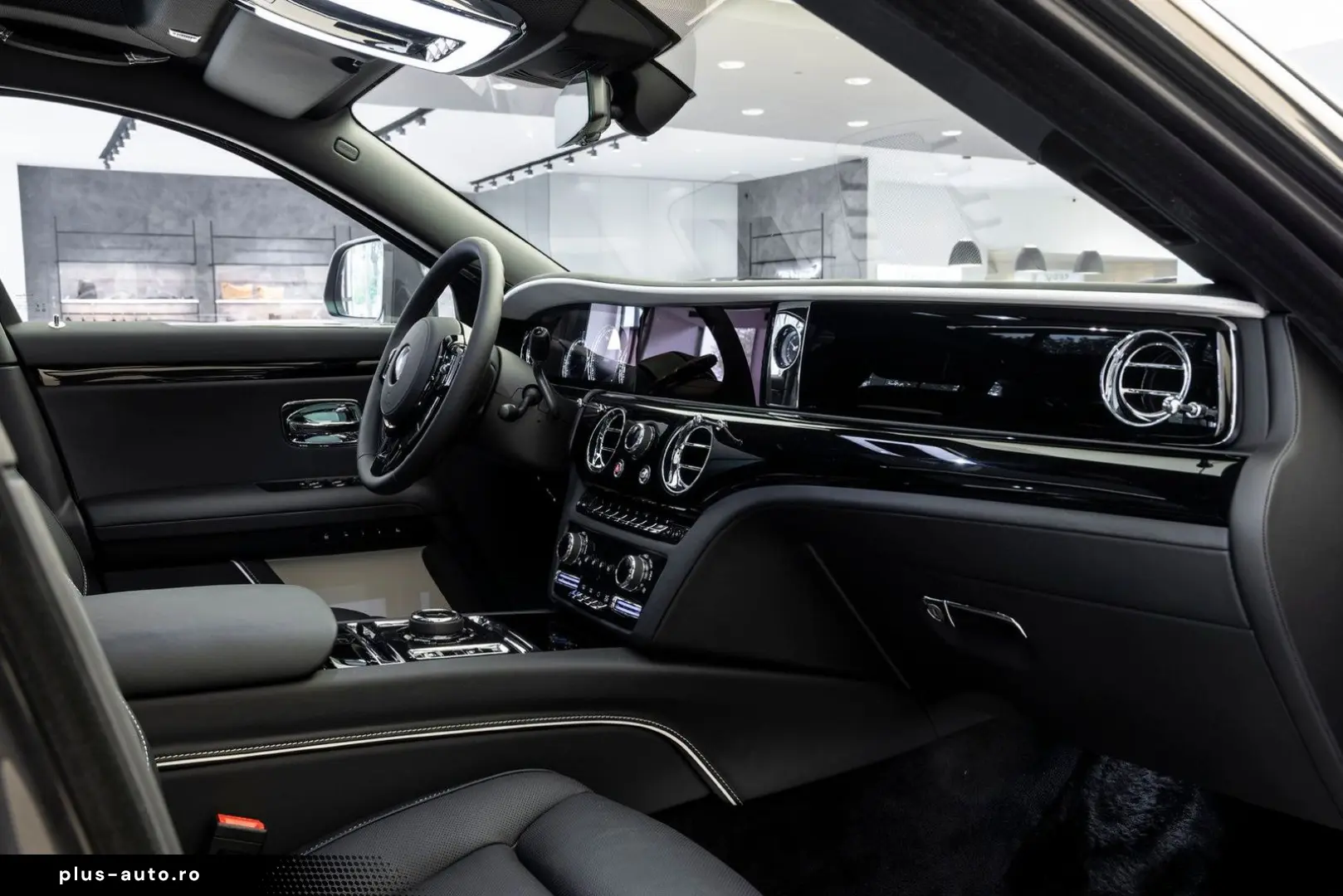 ROLLS ROYCE Ghost 2 year service & warranty