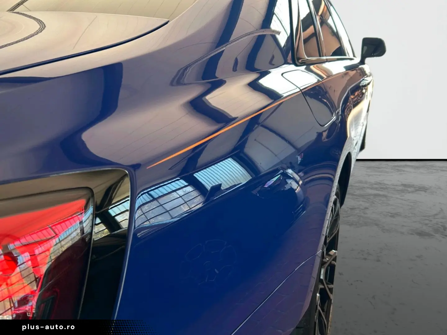 ROLLS ROYCE Black Badge Ghost  PROVENANCE